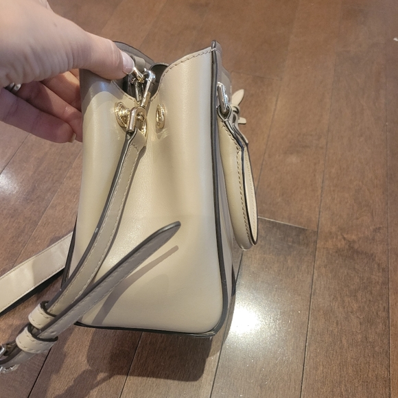 Michael Kors bag - Picture 2 of 8